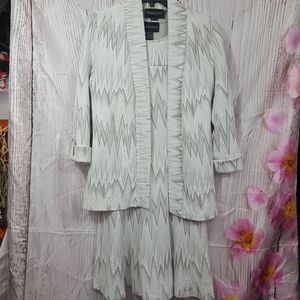 Frank Lyman 2 Piece Dress Suit Set